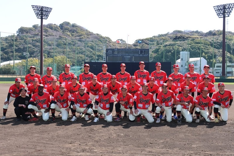 プロアマ対抗戦「高知ファイティングドッグス vs 四国銀行」